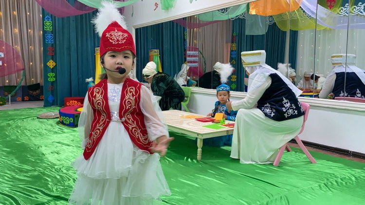 "Әжелер мектебі"